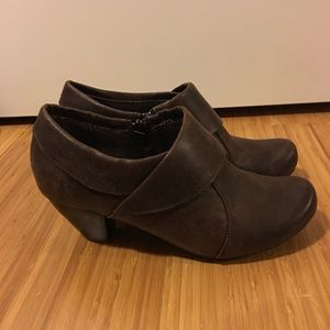 Naturalizer Brown Fold Over Ankle Boots